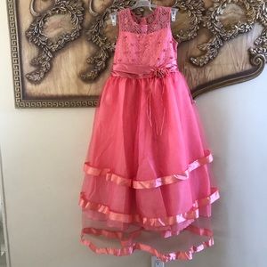 Cecikid u U.S.A beautiful dress